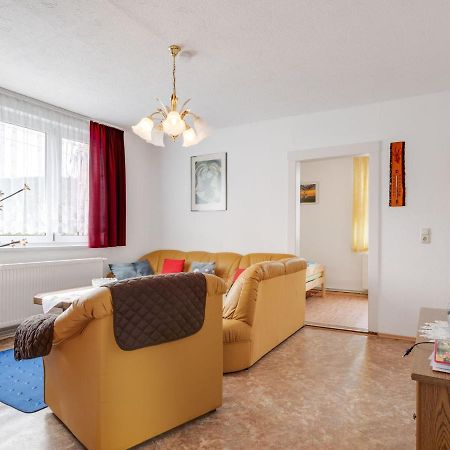 Cozy Apartment In Altenfeld With Garden ภายนอก รูปภาพ