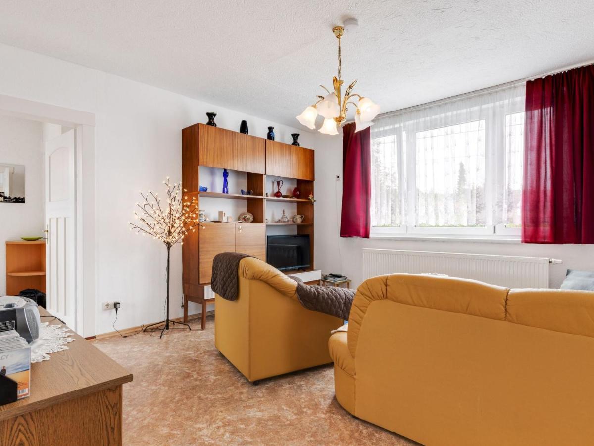 Cozy Apartment In Altenfeld With Garden ภายนอก รูปภาพ