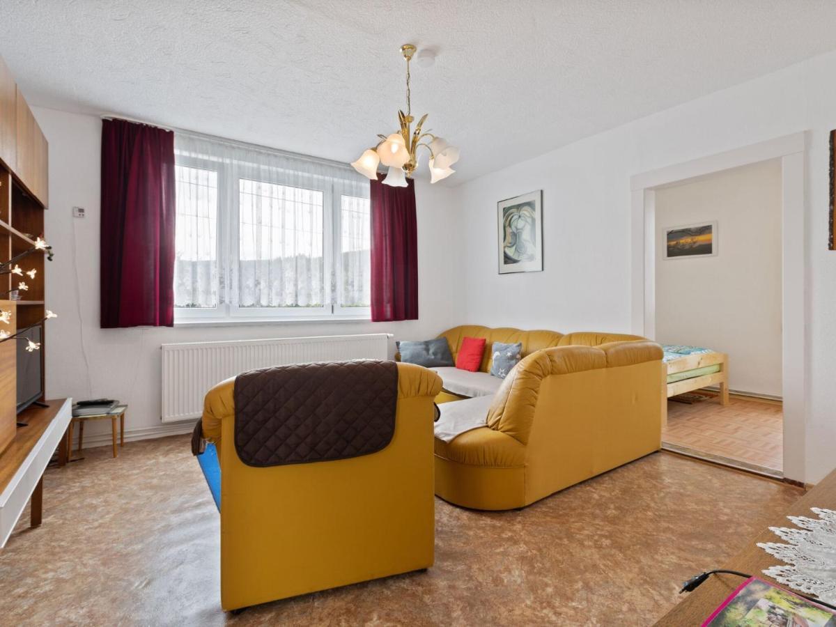 Cozy Apartment In Altenfeld With Garden ภายนอก รูปภาพ