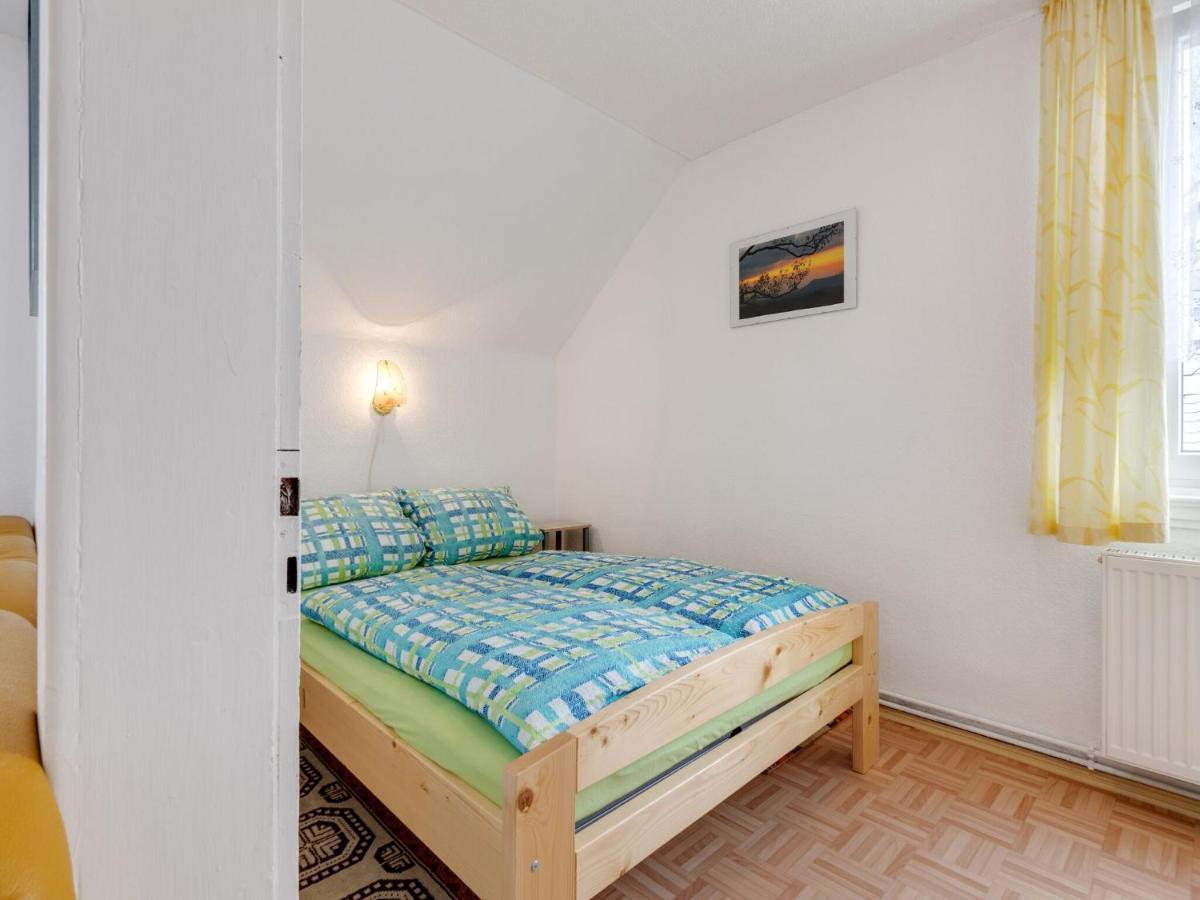 Cozy Apartment In Altenfeld With Garden ภายนอก รูปภาพ