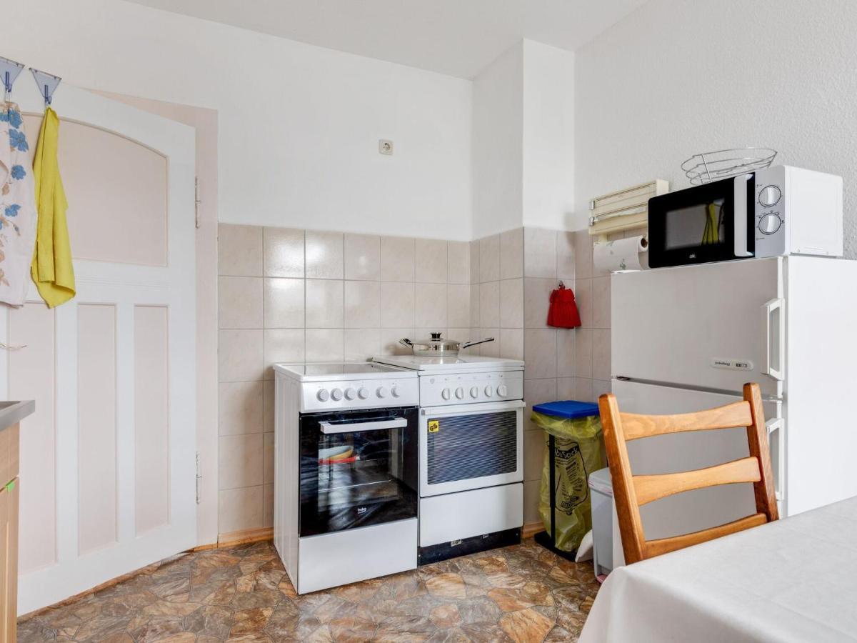 Cozy Apartment In Altenfeld With Garden ภายนอก รูปภาพ